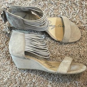 American Rag cie, AR Carlie, size 7 1/2, 2 1/2” wedges, in great shape.